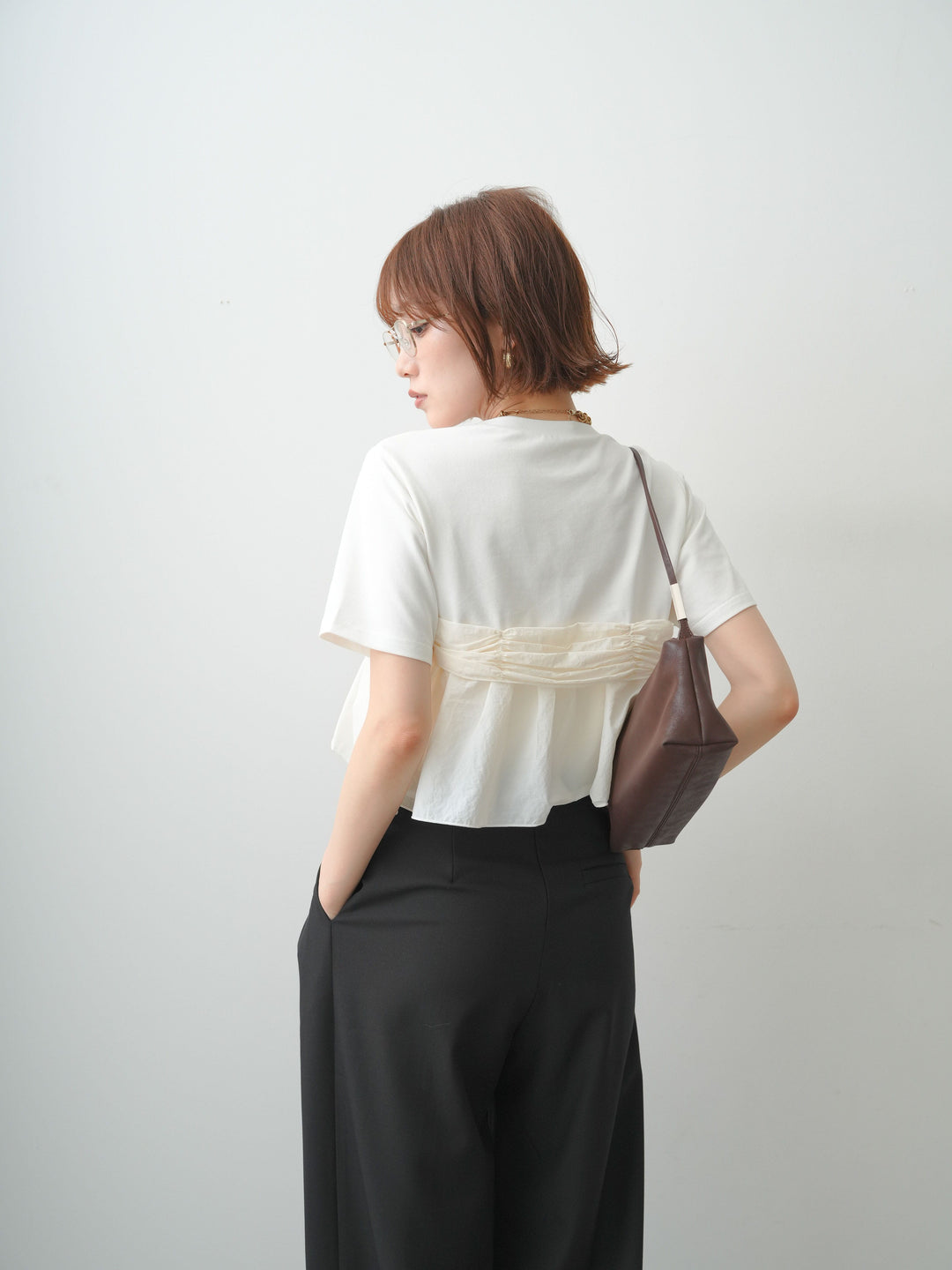 [SET]ナイロンドッキングツイストTEE +アシンメトリーベルトタックワイドパンツ(2set)