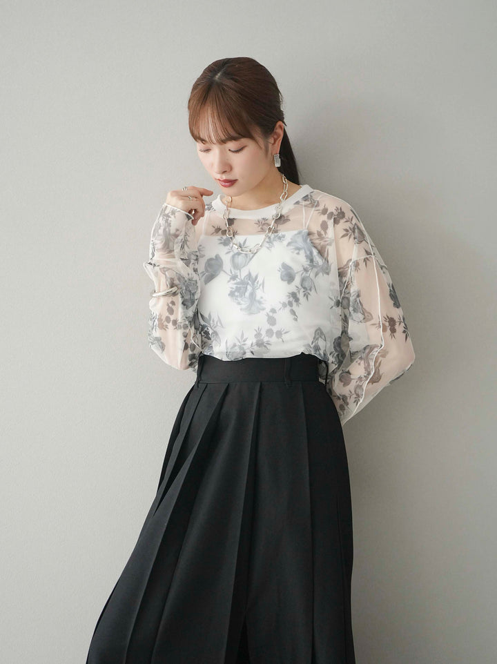 【預購】花朵印花羅紋領透薄柔和上衣/米白色單色