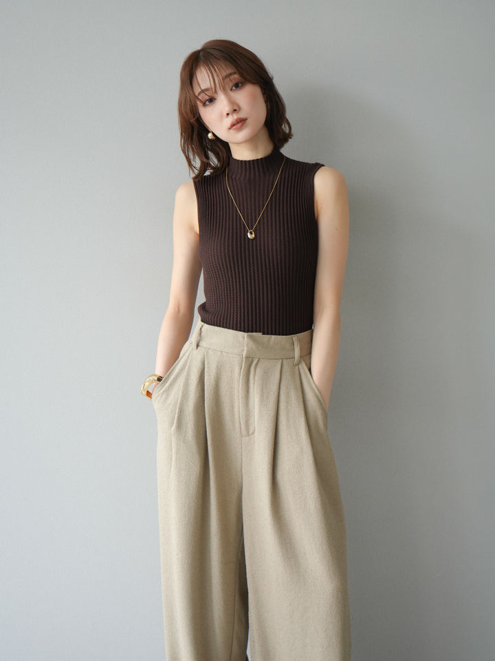 [予約]ボトルネックワッフル編みノースリーブニットトップス/ブラウン
