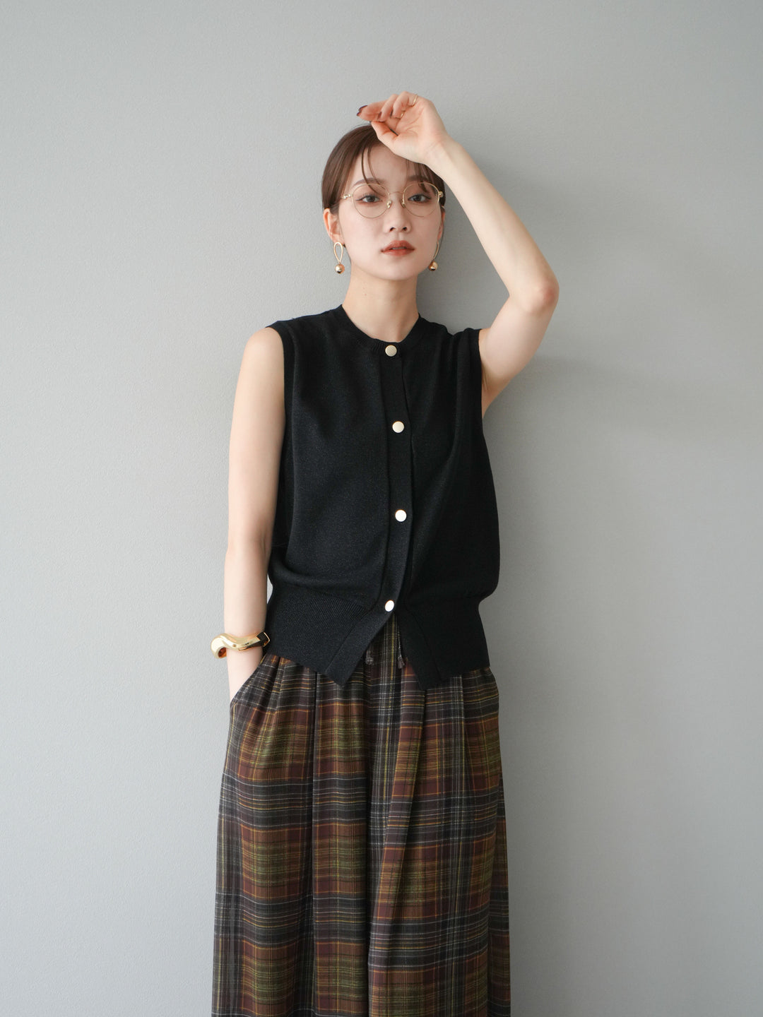 [SET] 金銀絲針織背心 + 透視格紋寬鬆褲 (2 件套)