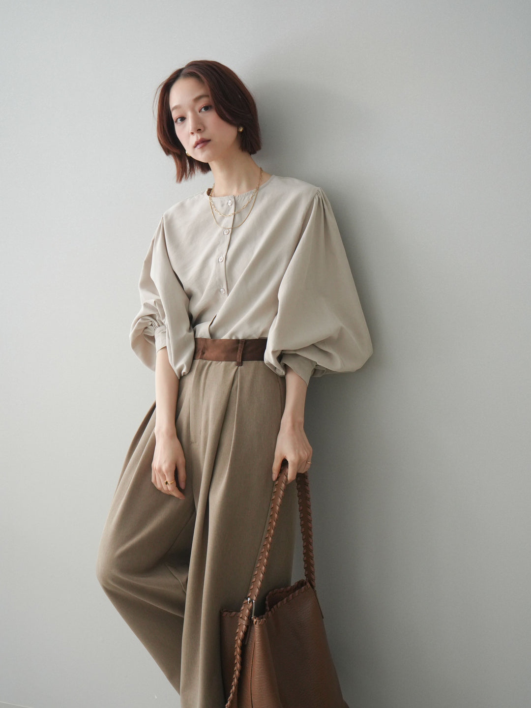[予約]2WAYピーチスキンボリュームスリーブブラウス/greige