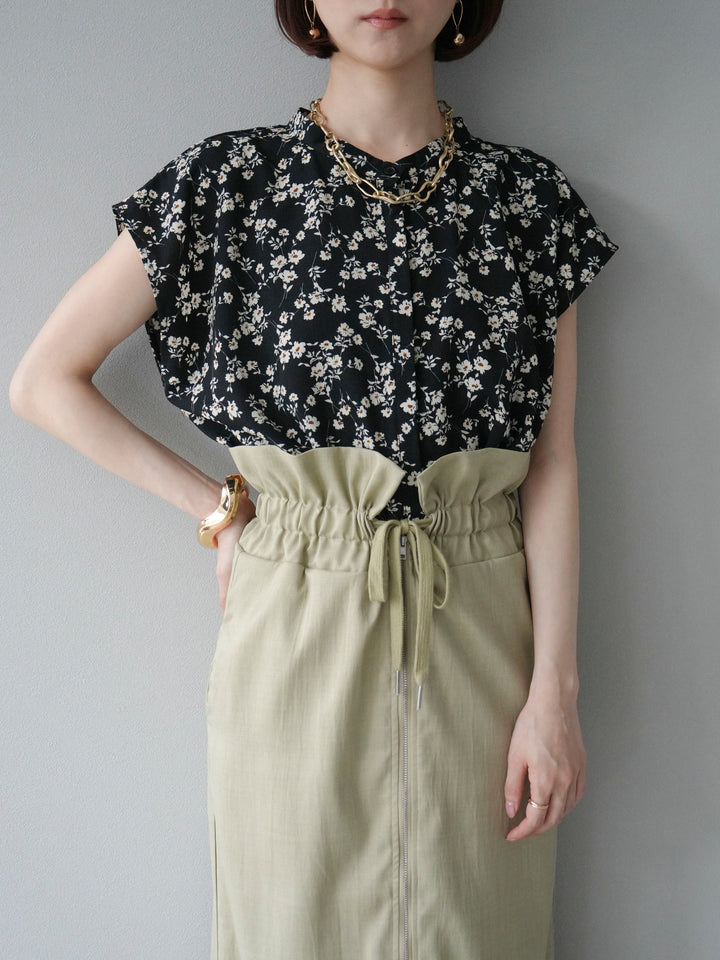 【預購】花朵印花法式袖襯衫/黑色
