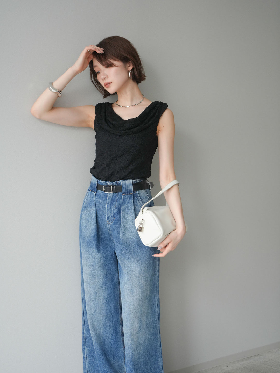 [予約]レースドレープネックアシメトップス/black