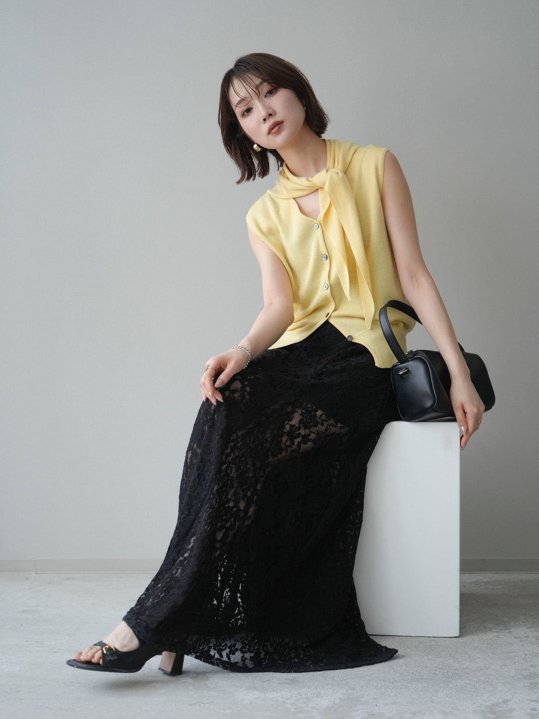 [予約]スカーフ付Vネックニットベスト/yellow
