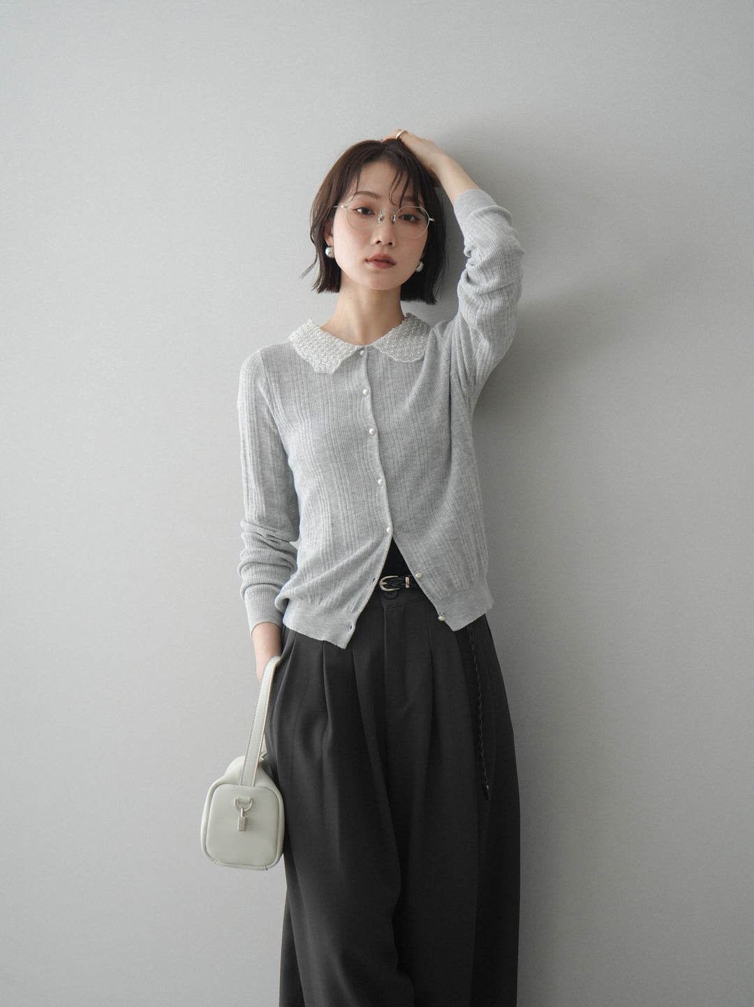 [予約]ビジュー襟パールボタンニットカーディガン/gray