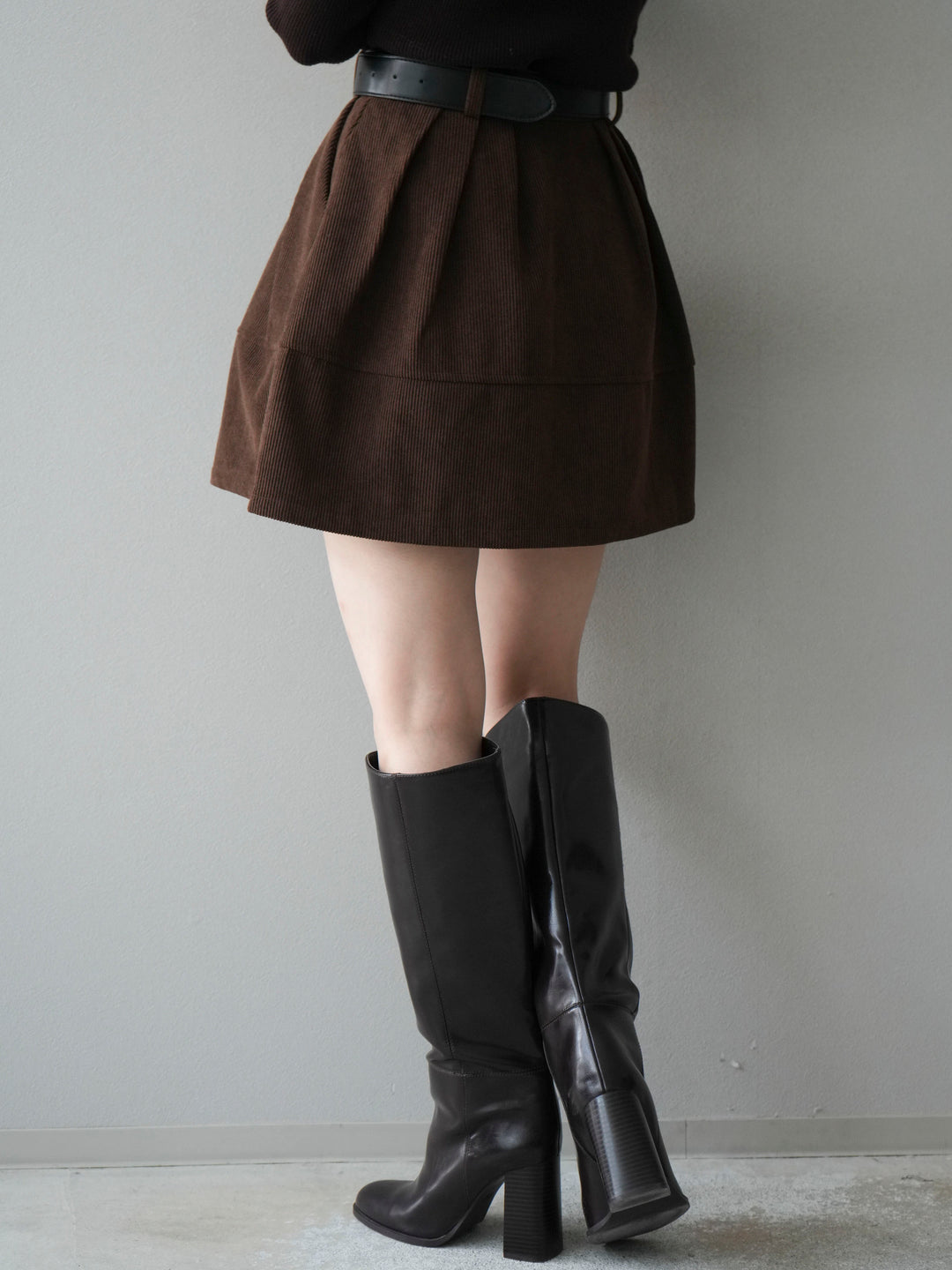 [予約]ベルト付インパンコーデュロイタックフレアスカート/brown