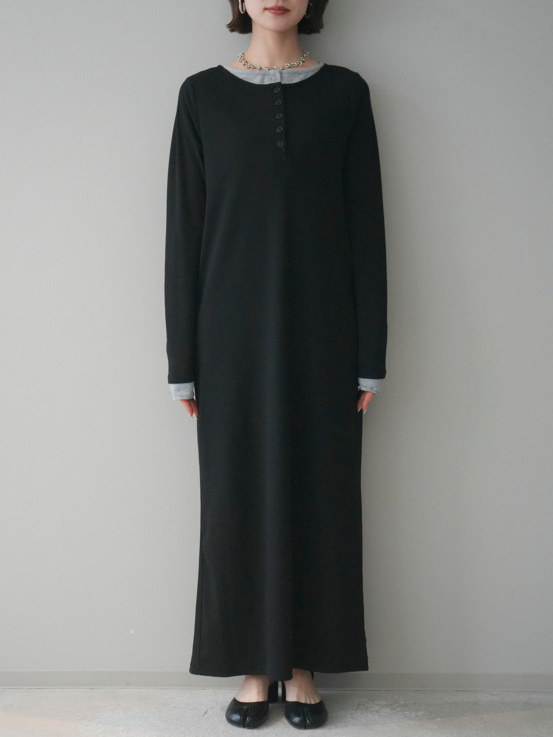 [予約]配色レイヤードヘンリーネックカットリブワンピース/black