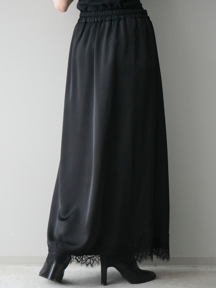 [予約]裾レースサテンナロースカート/black