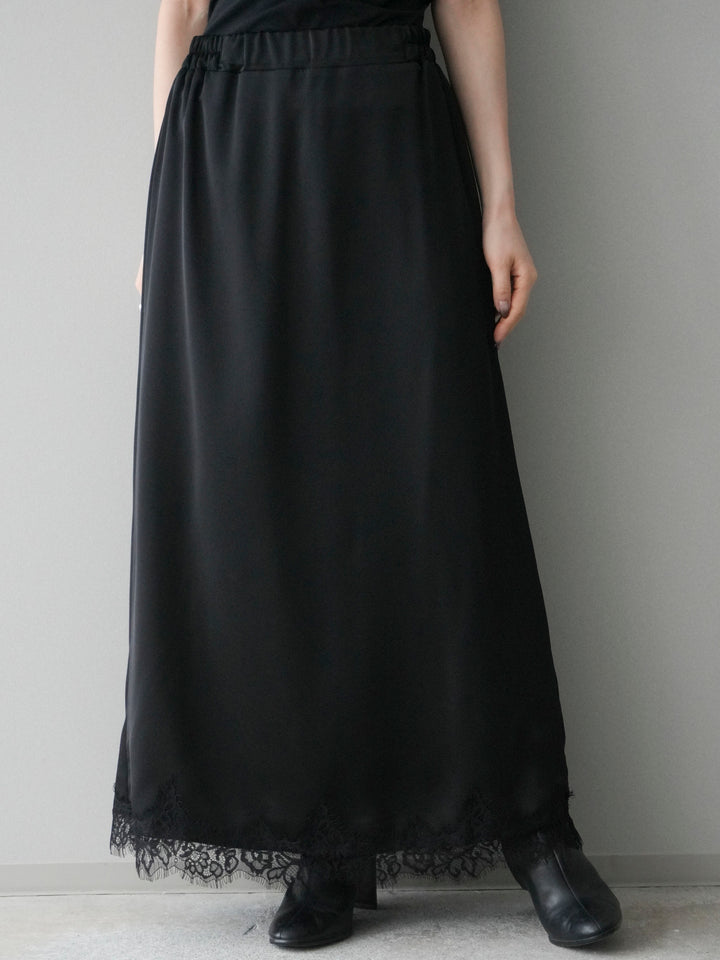 [予約]裾レースサテンナロースカート/black