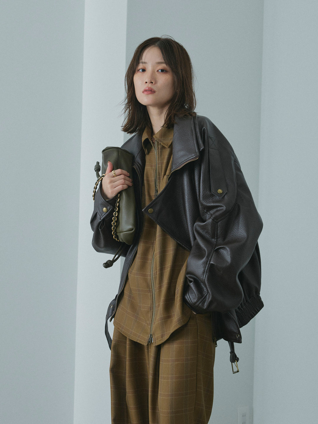【Allure】[SET]スタンドカラーレザーブルゾン+杢チェックタックパンツ(2set)
