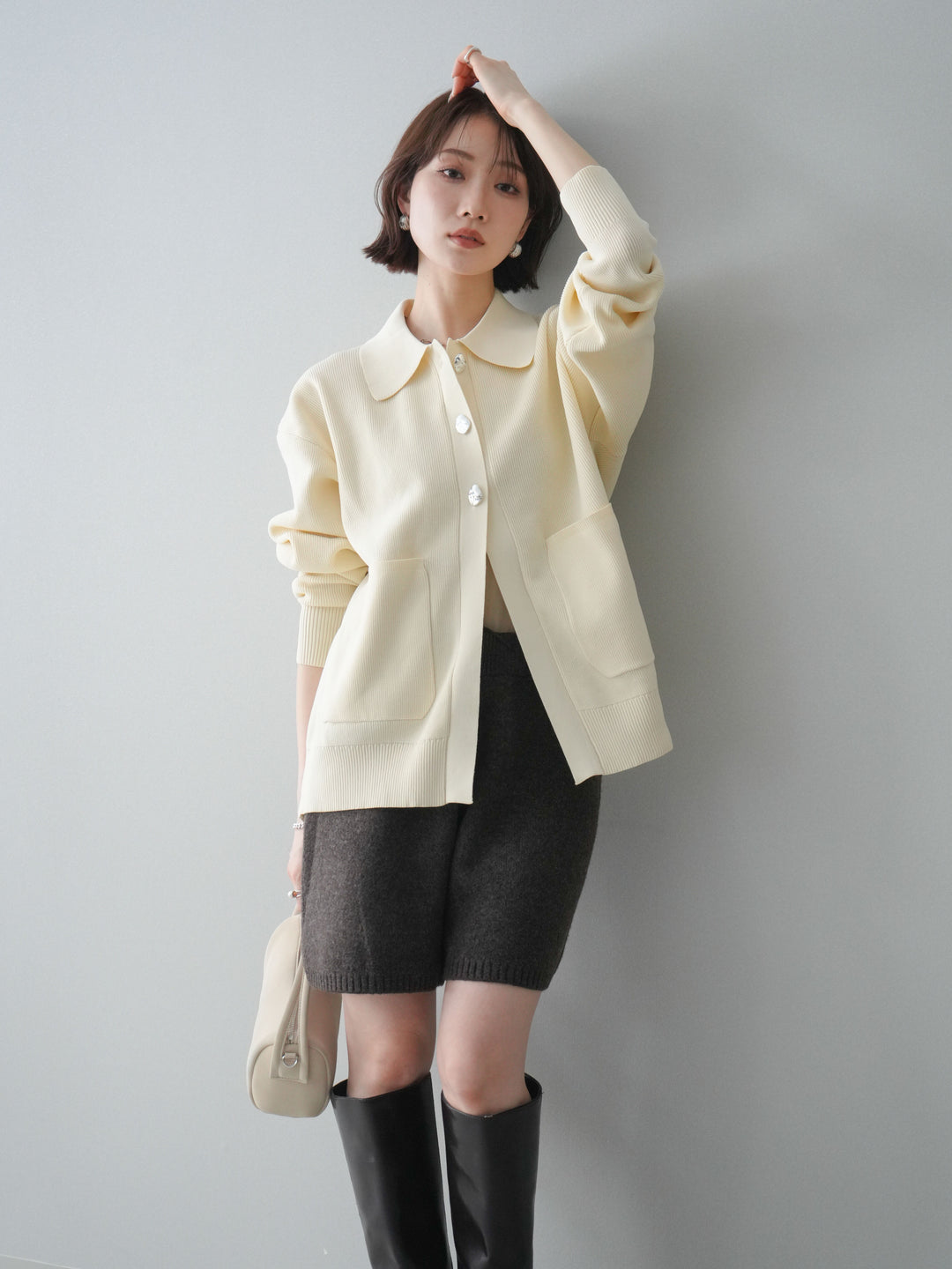[予約]メタルボタン襟付きポリエステルニットカーディガン/ivory