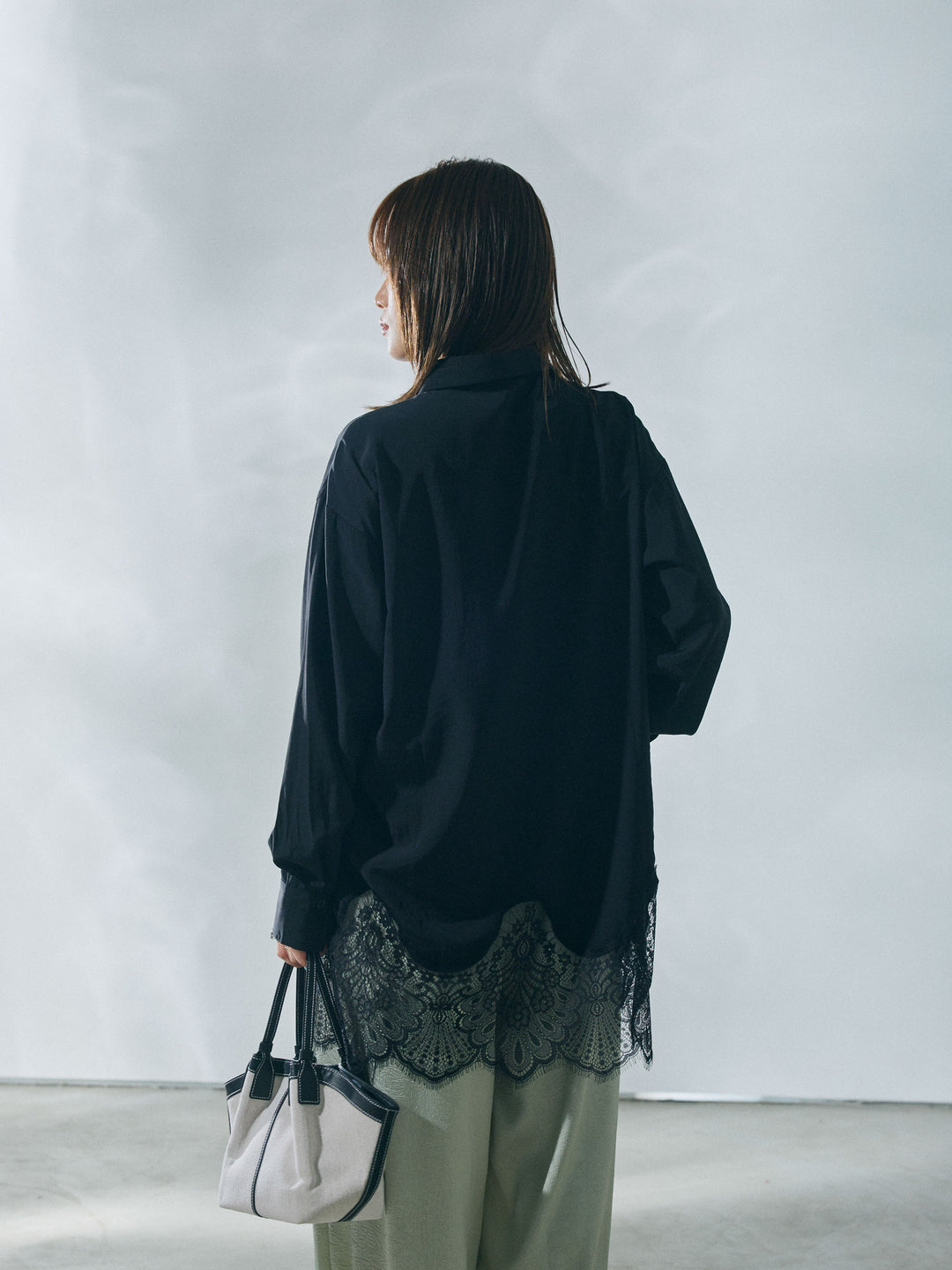 【Allure】[SET]裾レースポプリンシャツ+ワッシャーサテンタックジョガーパンツ(2set)