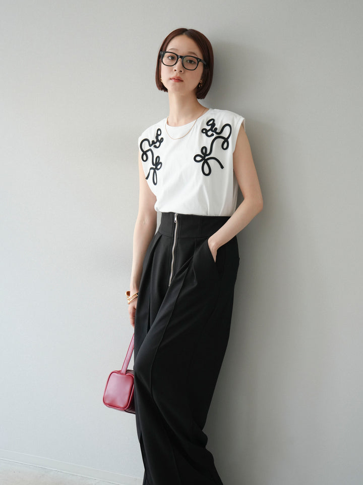 [SET]コード刺繍フレンチスリーブTシャツ+選べるアクセセット(2set)