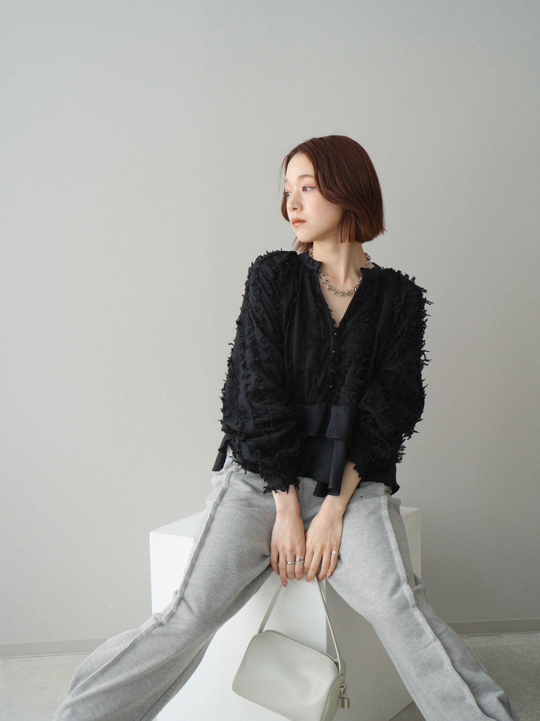 [SET]ジャガードぺプラムフリルブラウス+2WAYデザインスウェットパンツ(2set)