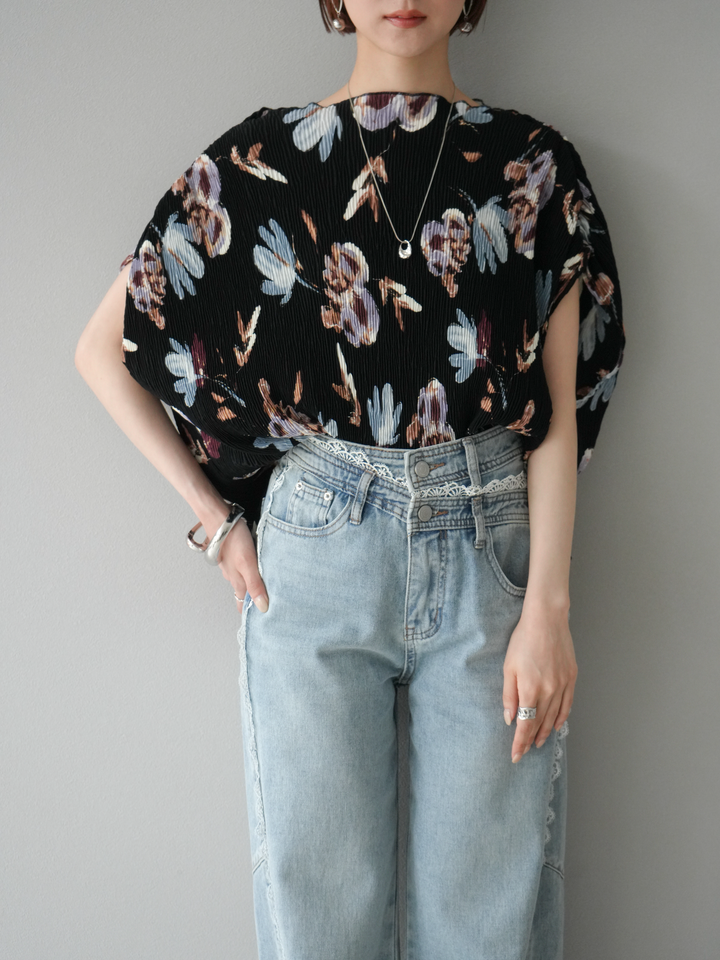 [預購] 花卉印花水洗褶上衣/黑色