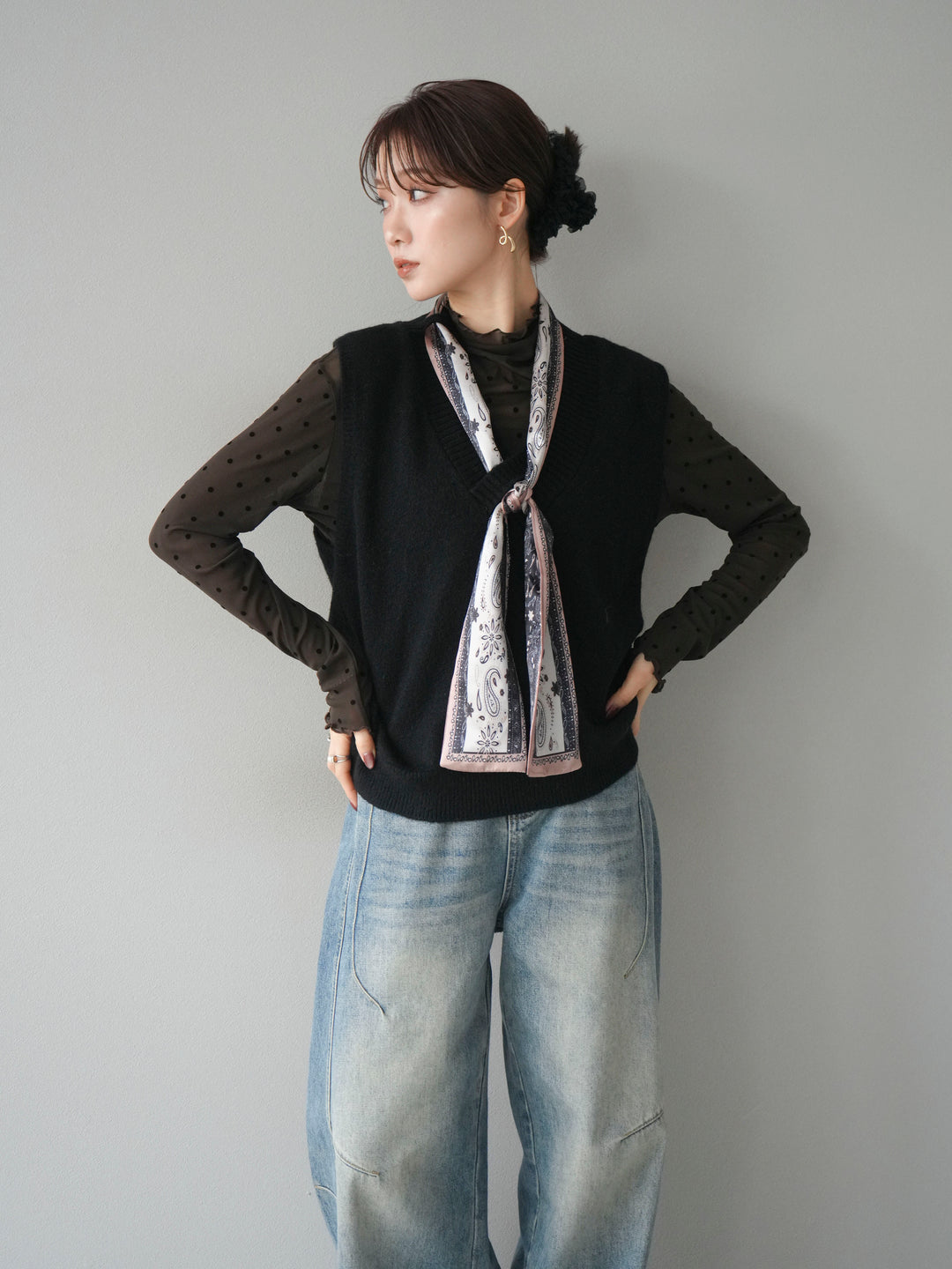 [予約]スカーフ付きニットベスト/black