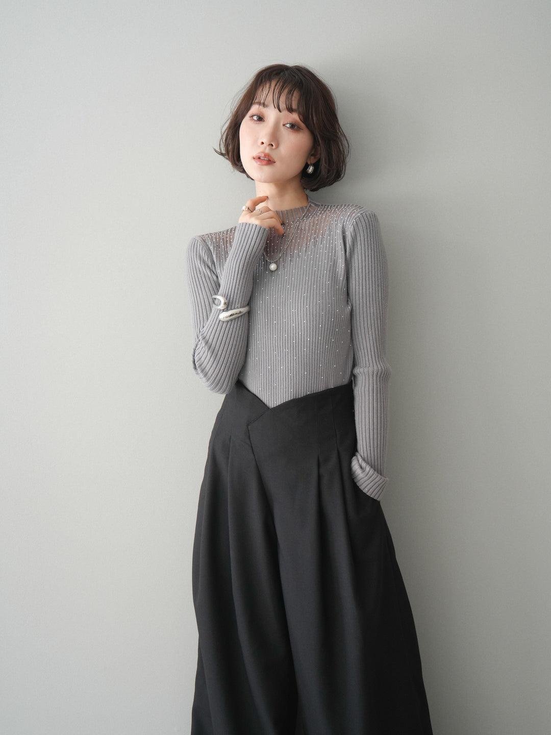 [SET]シアー切替スパンコールリブニットトップス+選べるアクセセット(2set)