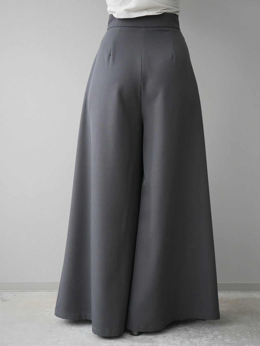 [予約]テープベルトタックバギーパンツ/gray