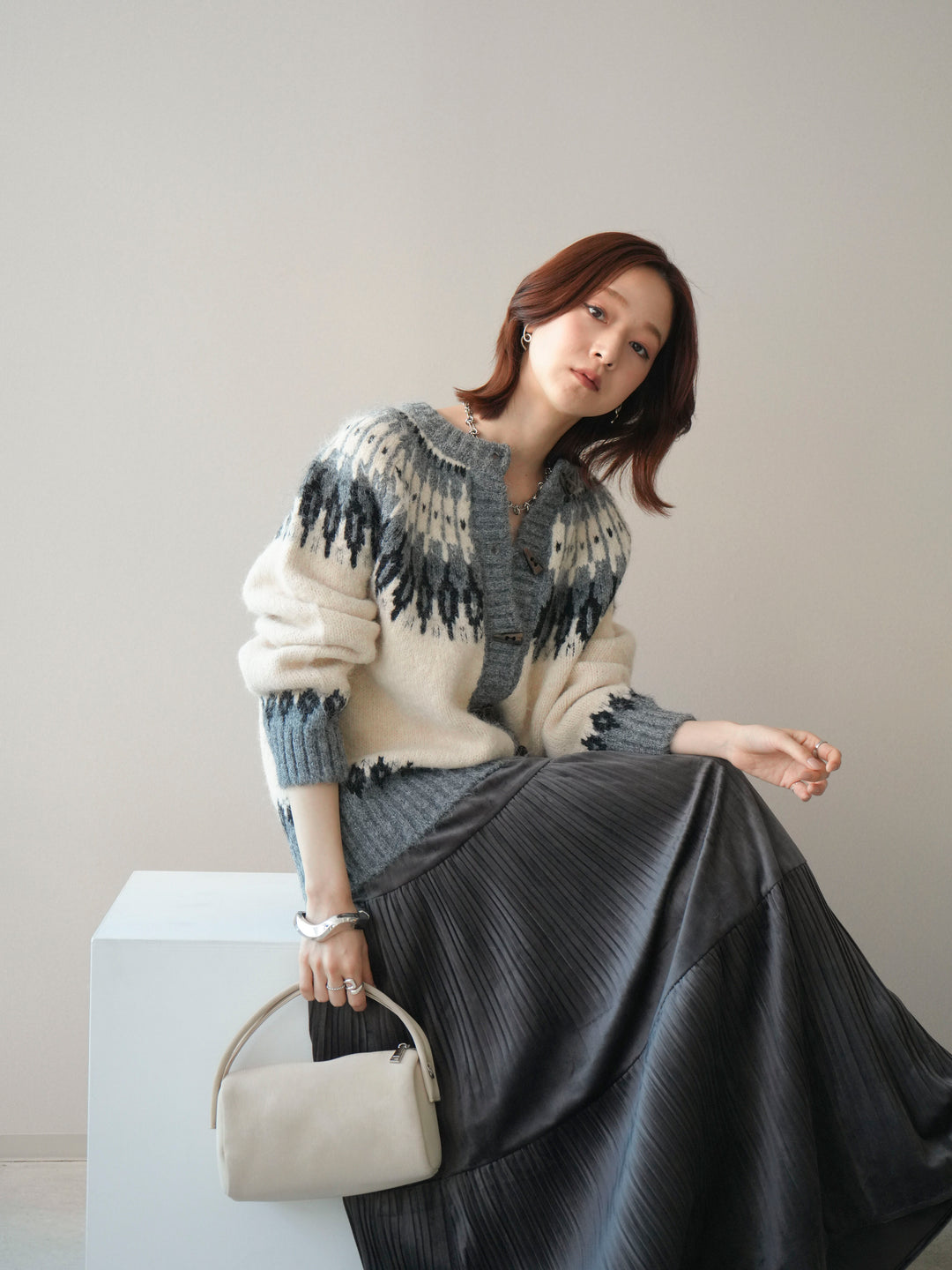 [予約]トグルボタン求心柄ニットカーディガン/gray