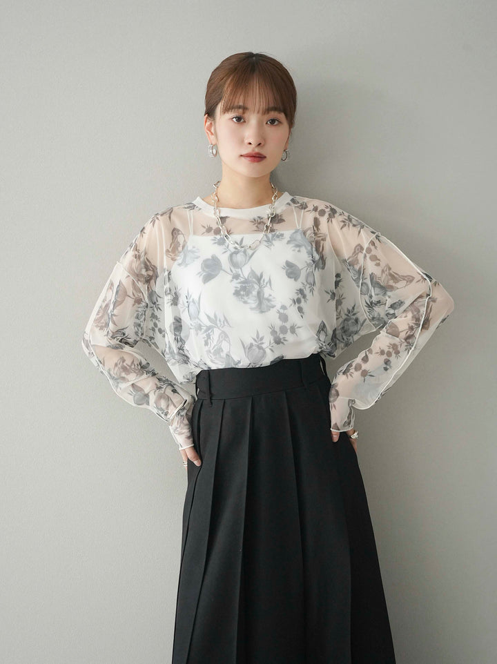 【預購】花朵印花羅紋領透薄柔和上衣/米白色單色
