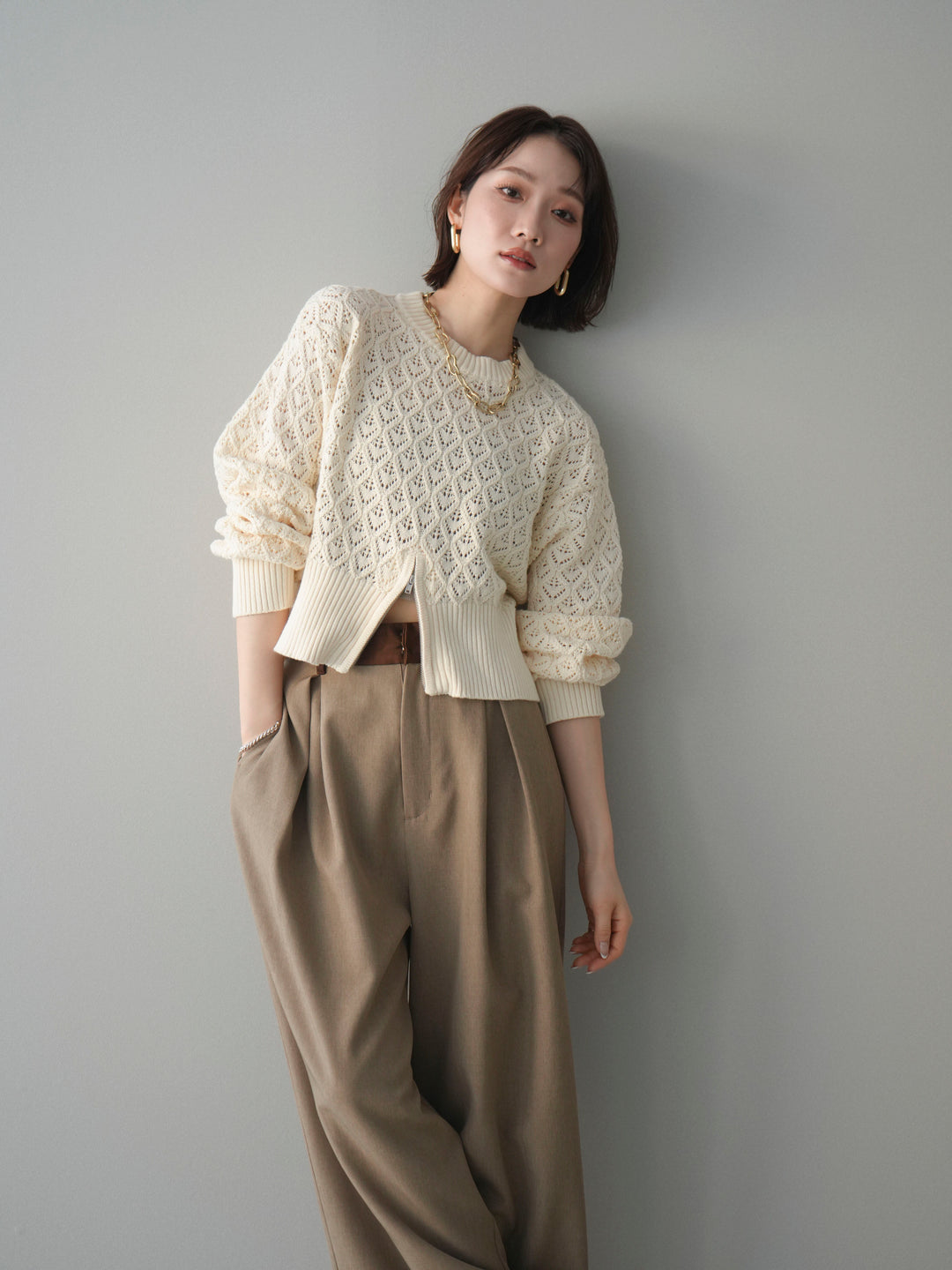 [予約]透かし編みフロントジップスリットニットプルオーバー/ivory