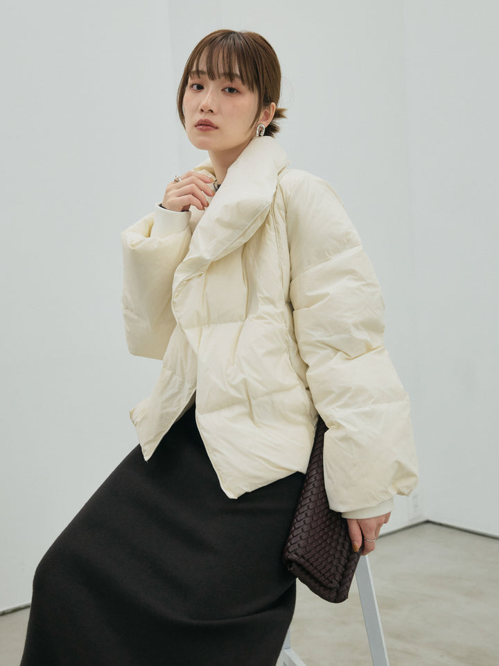 【Allure】[SET]バックオープンニットワンピース+スタンドカラーダウンジャケット(2set)