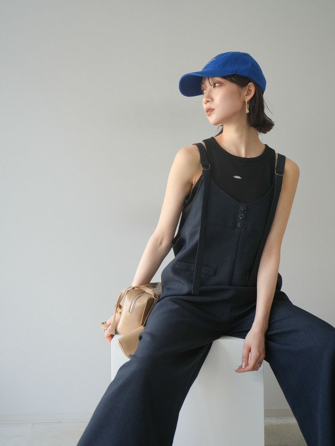 [予約]リネンタッチボタンサロペット/チャコール