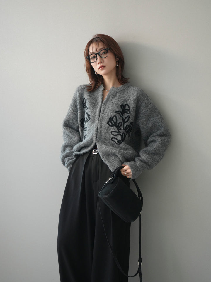 [予約]テープ刺繍ホック開きブークレニットカーディガン/mokugray