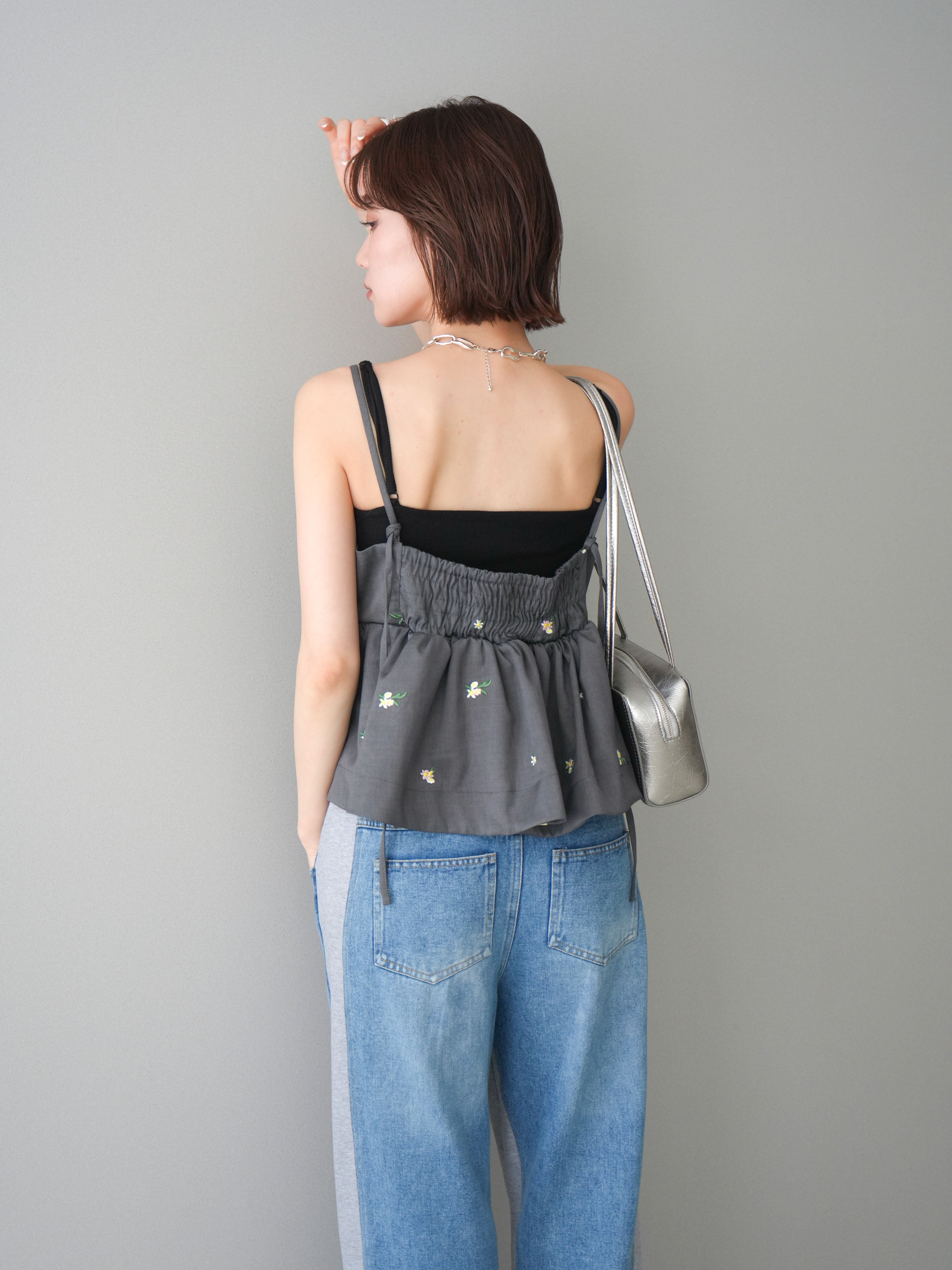 予約]フラワー刺繍ビスチェ/gray – Lumier