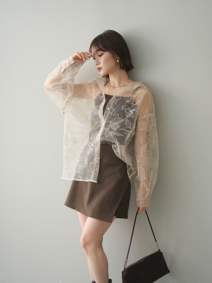 [予約]チュールフラワー刺繍オーバーシャツ/ecru