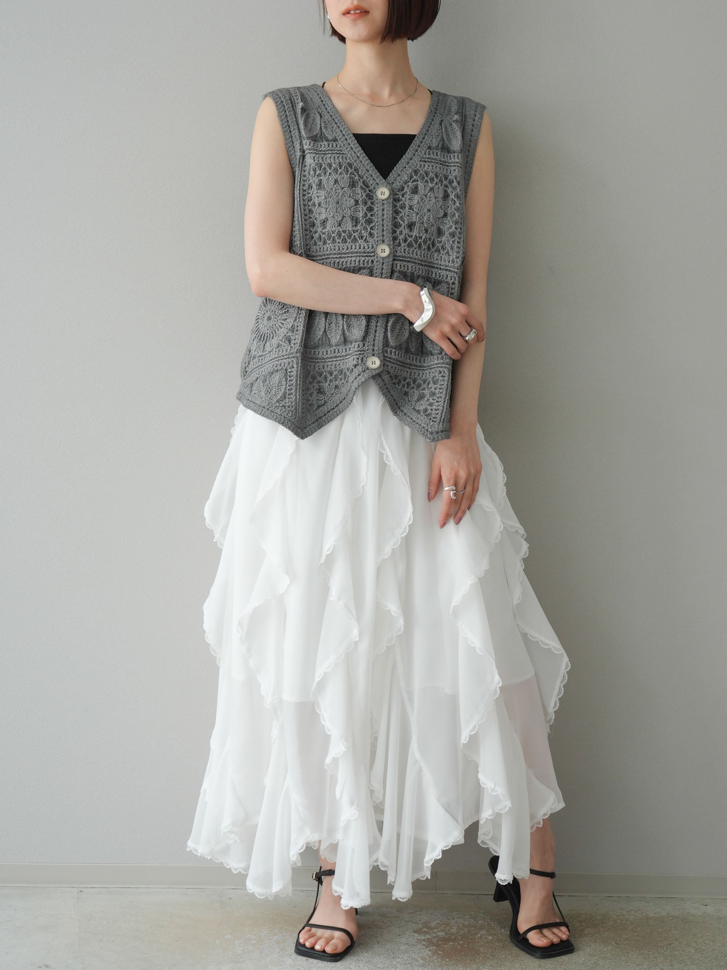 予約]ラッフルスカート/ホワイト – Lumier
