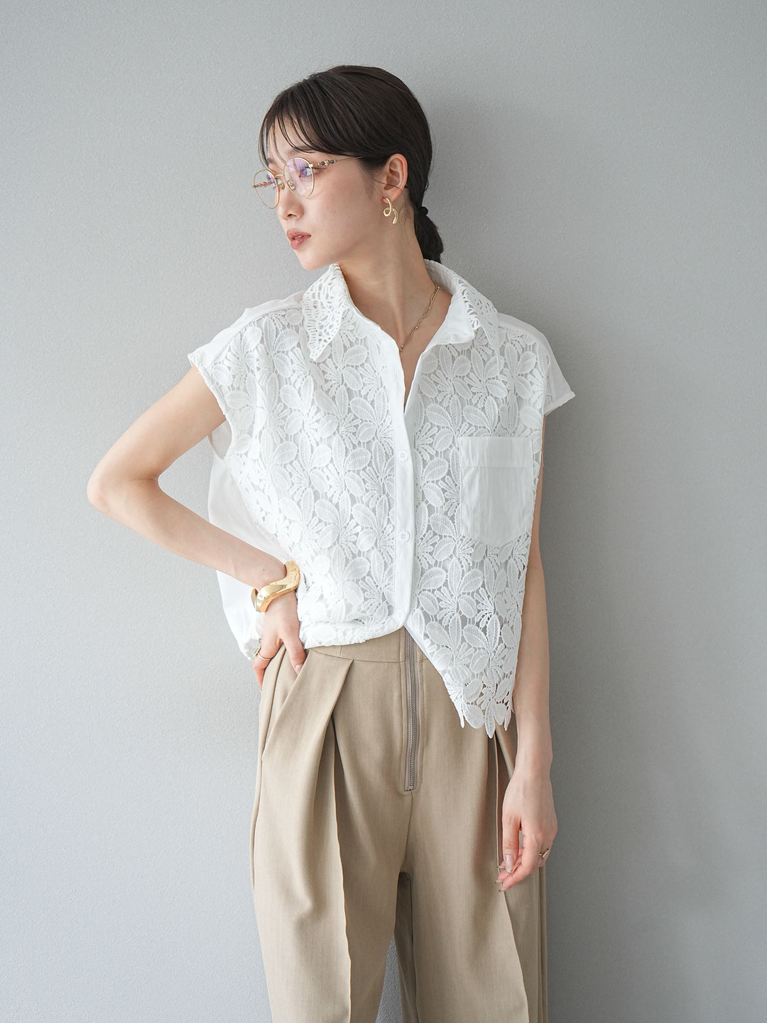 【預購】蕾絲分層抽繩襯衫/白色