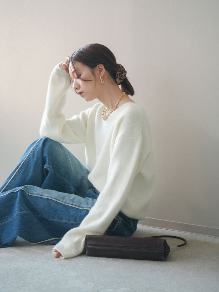 [SET]シュシュ付きアンゴラタッチVネックニットプルオーバー+サイドフリンジワイドデニムパンツ(2set)