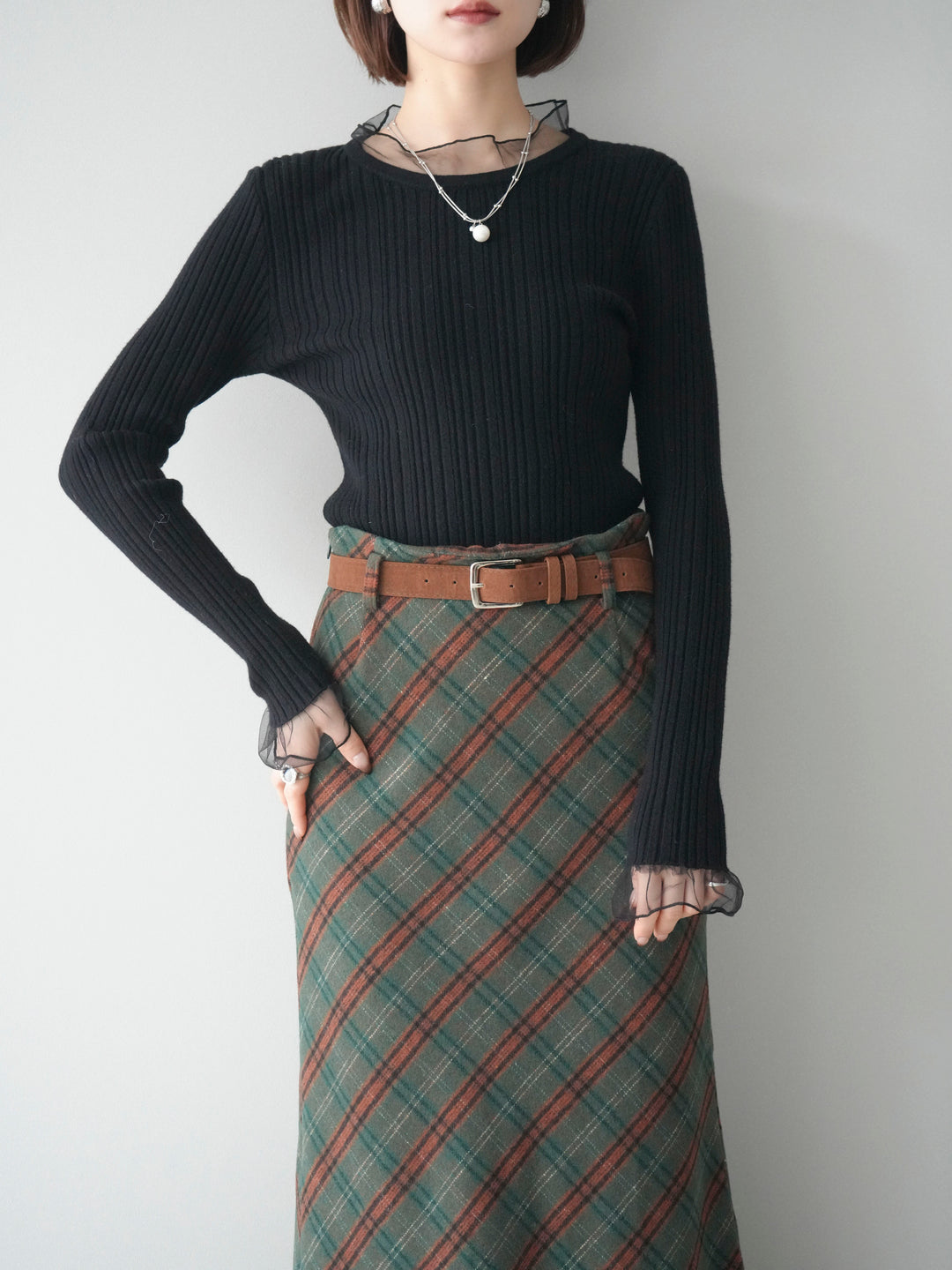 [SET]チュールドッキングリブニットトップス+ベルト付チェック柄ナロースカート(2set)