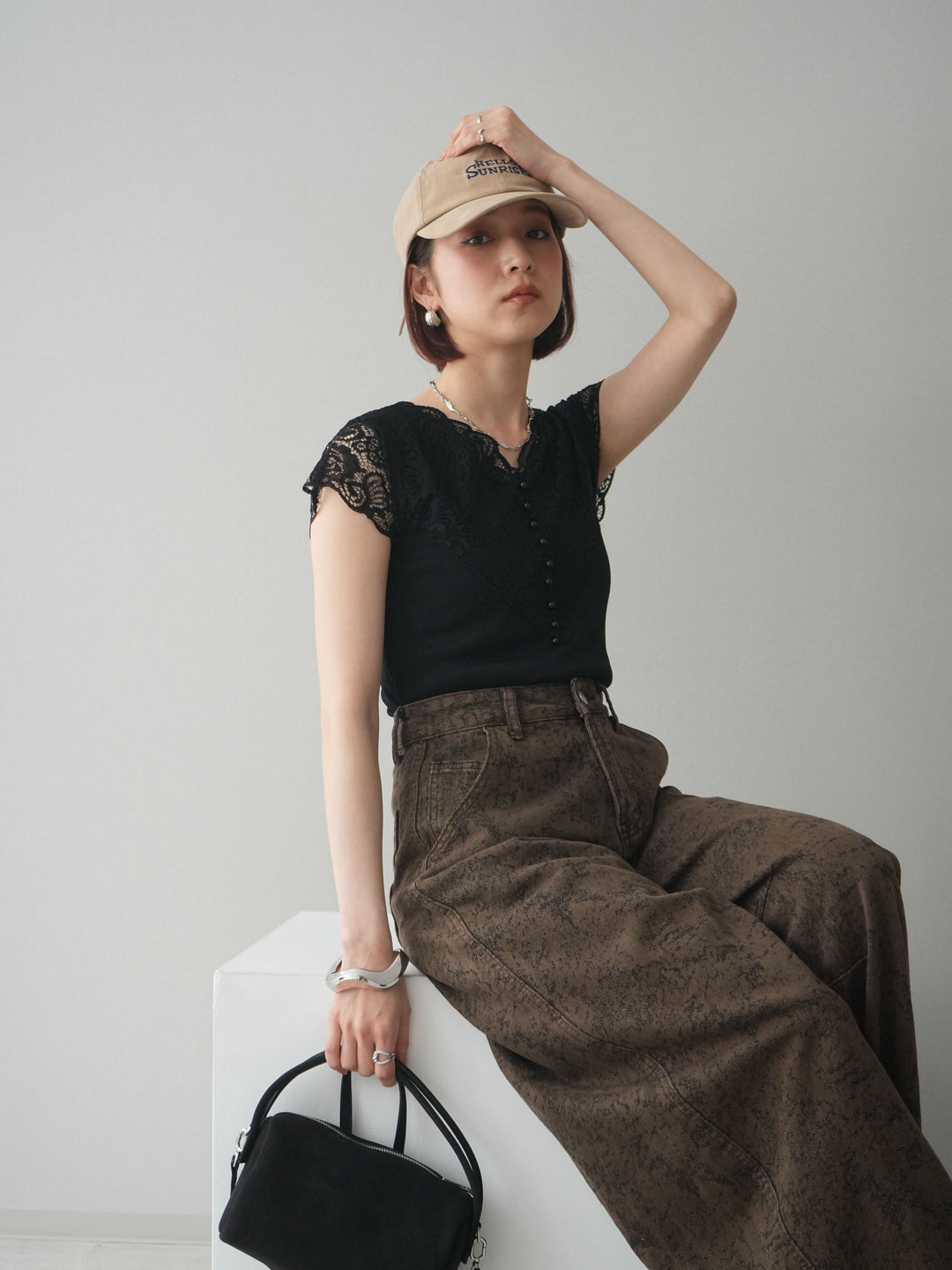 [予約]パールボタンレース切替ニットトップス/black