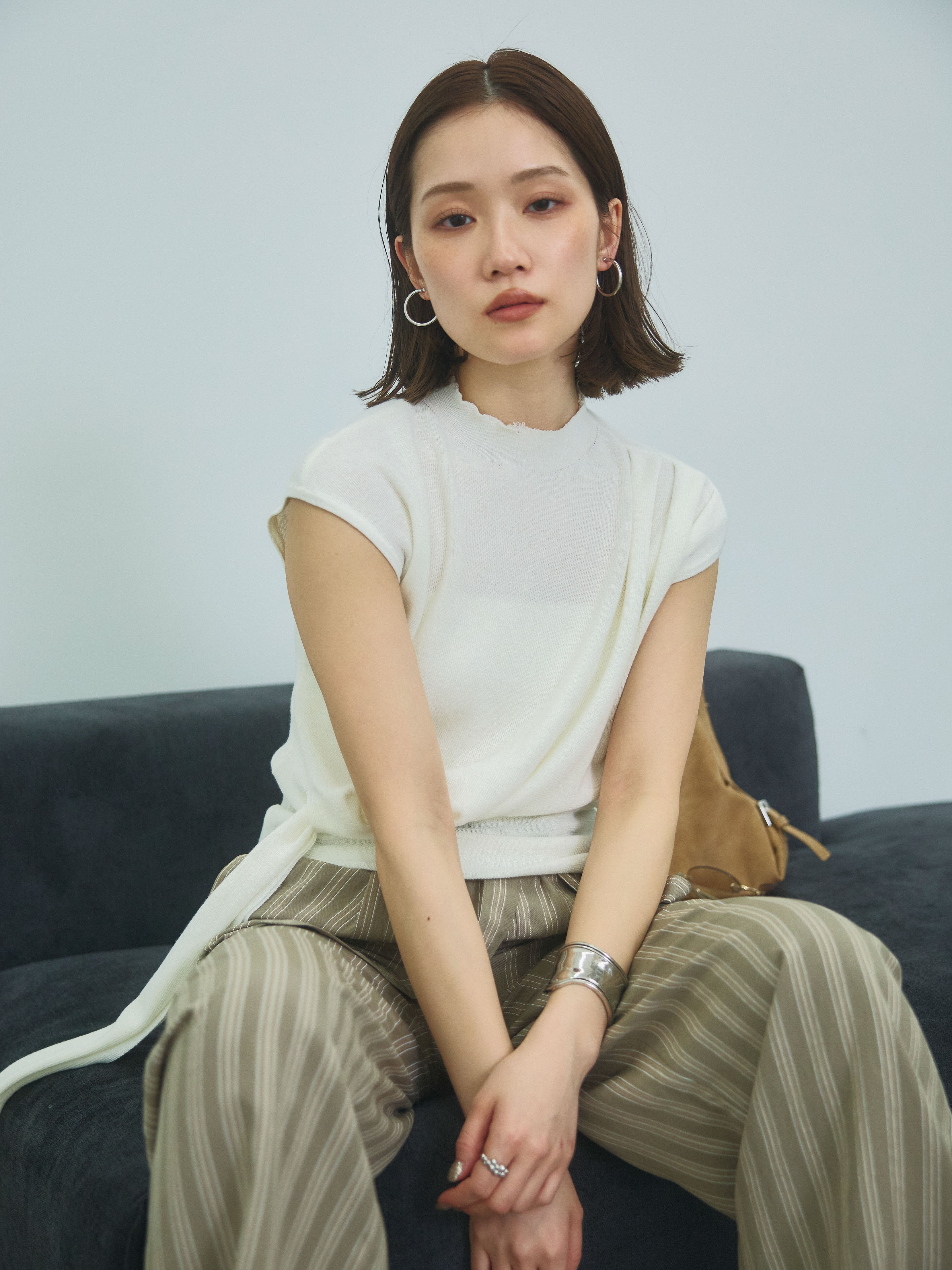 Allure】[SET]サイドベルトボトルネックノースリーブニットトップス+