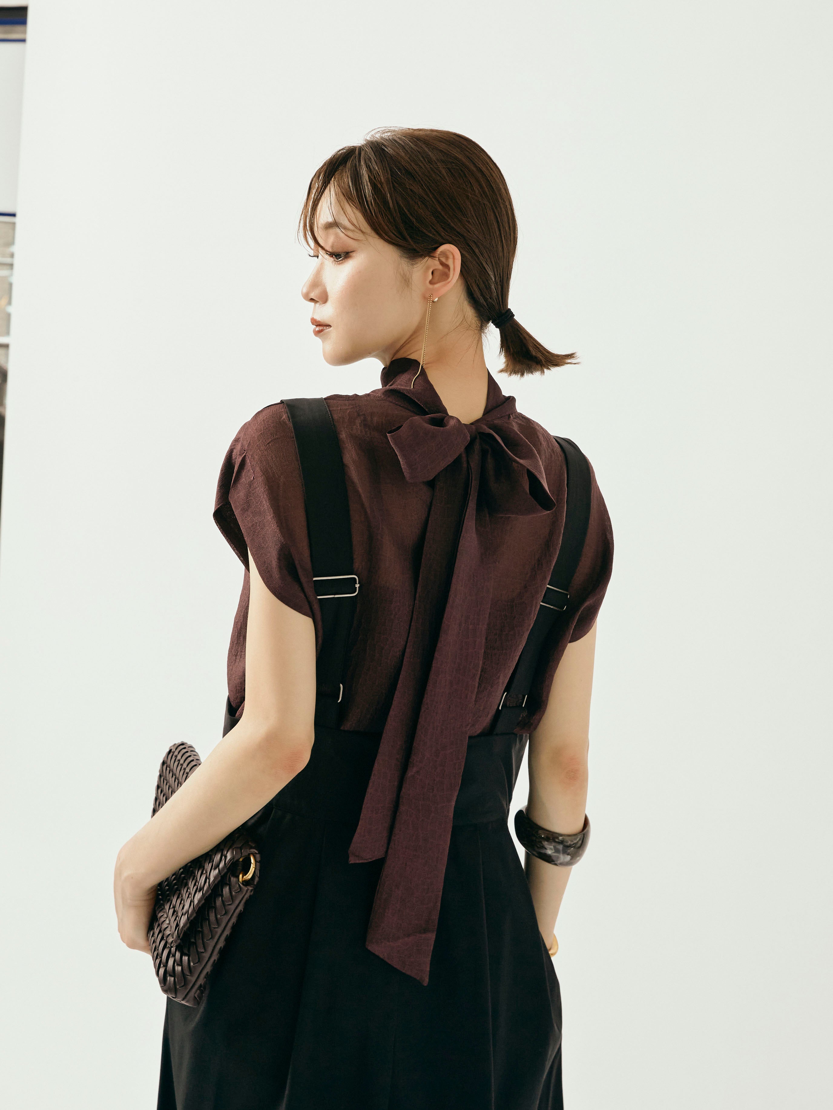 予約]シャイニーシアーブラウス/ボルドー – Lumier