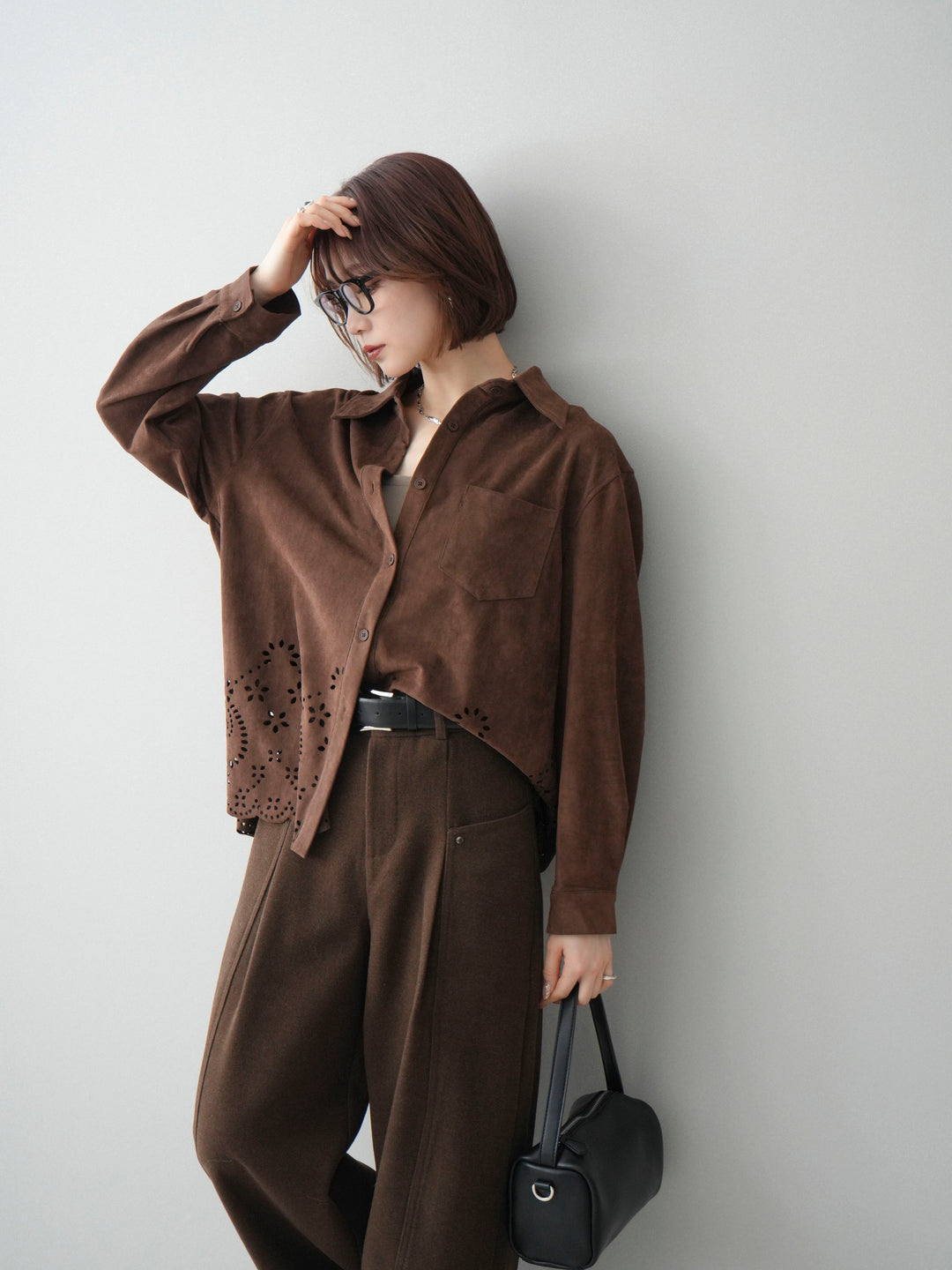 [予約]裾スカラップスエードシャツ/brown