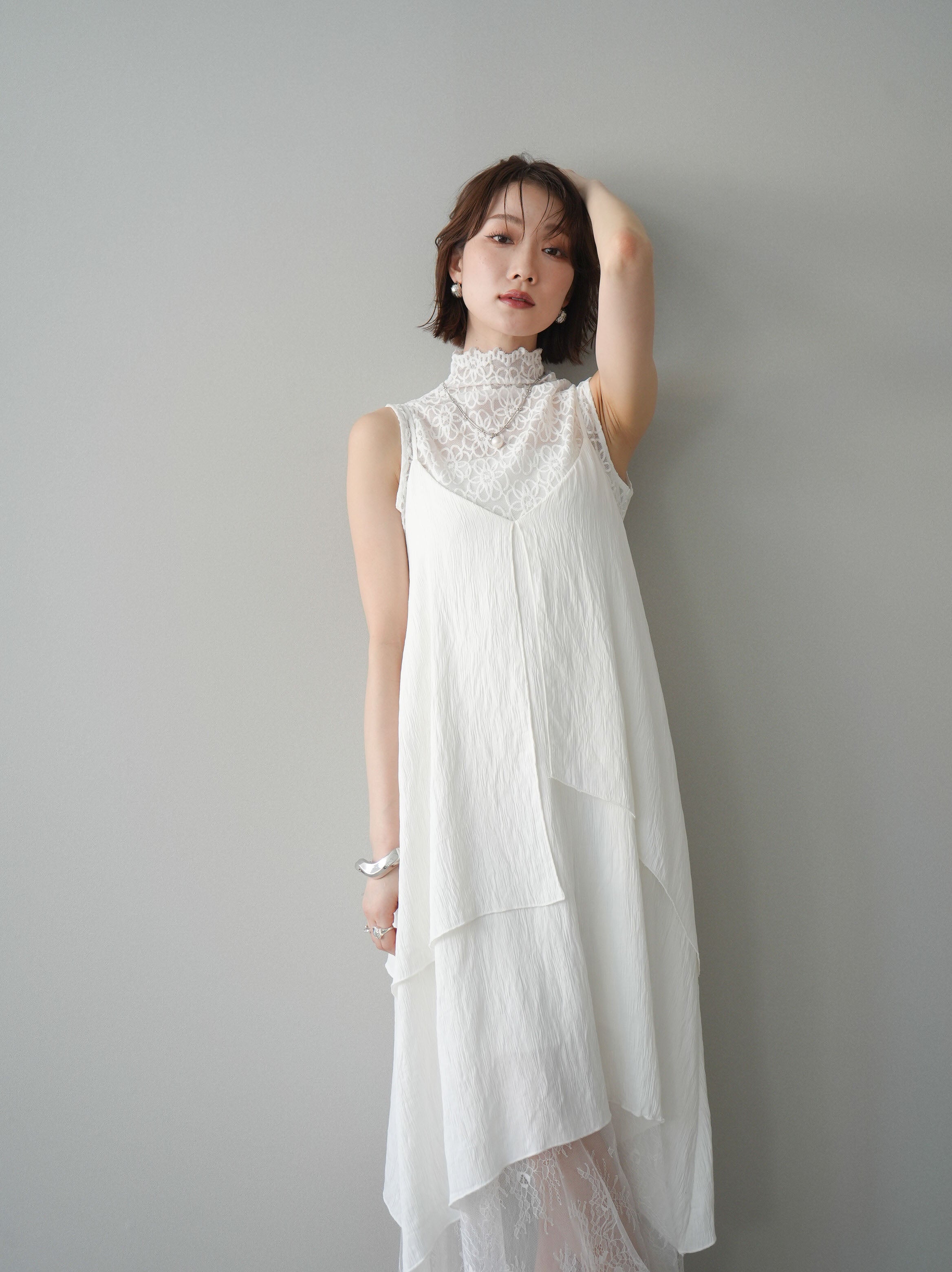 SET]レース切替アシンメトリーワンピース+ノースリーブプチネック