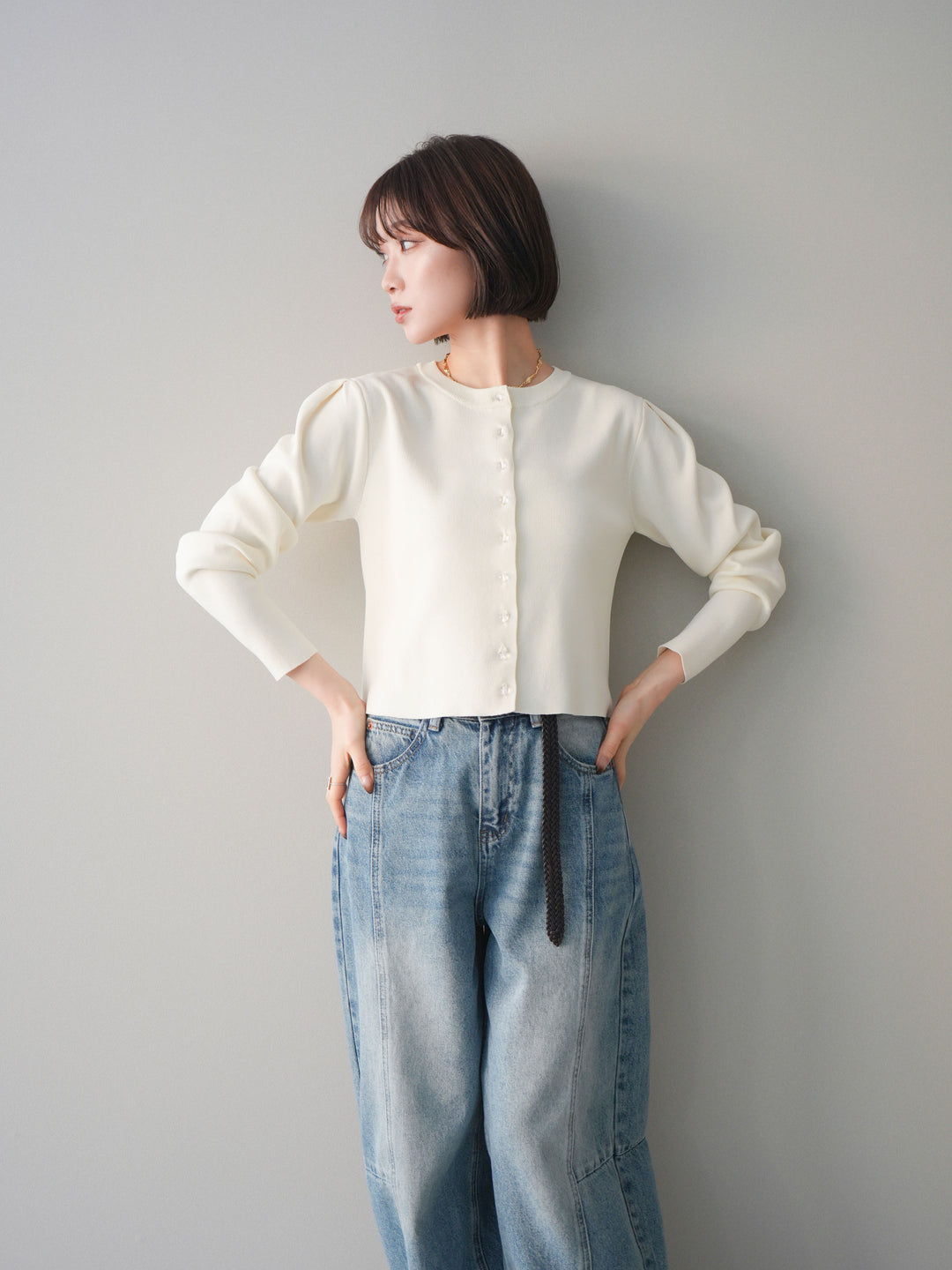 [予約]クリアボタンタックニットカーディガン/ivory