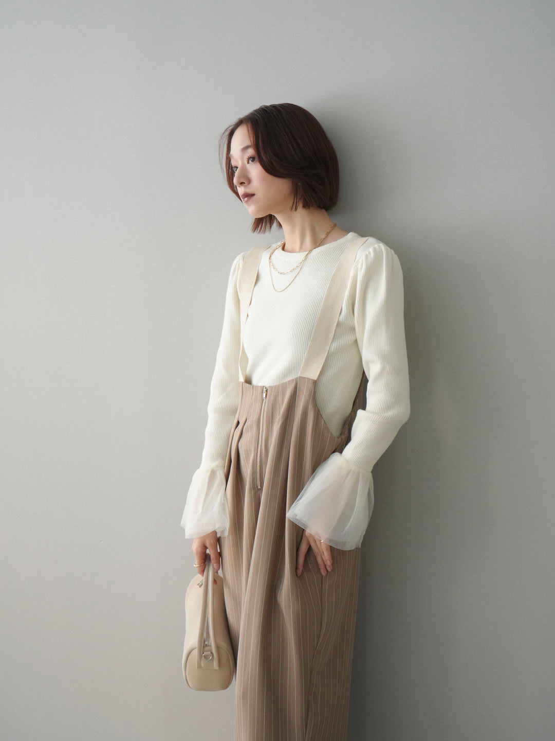 [SET]袖チュールパワショルリブニットトップス+グログランテープストライプサロペット(2set)