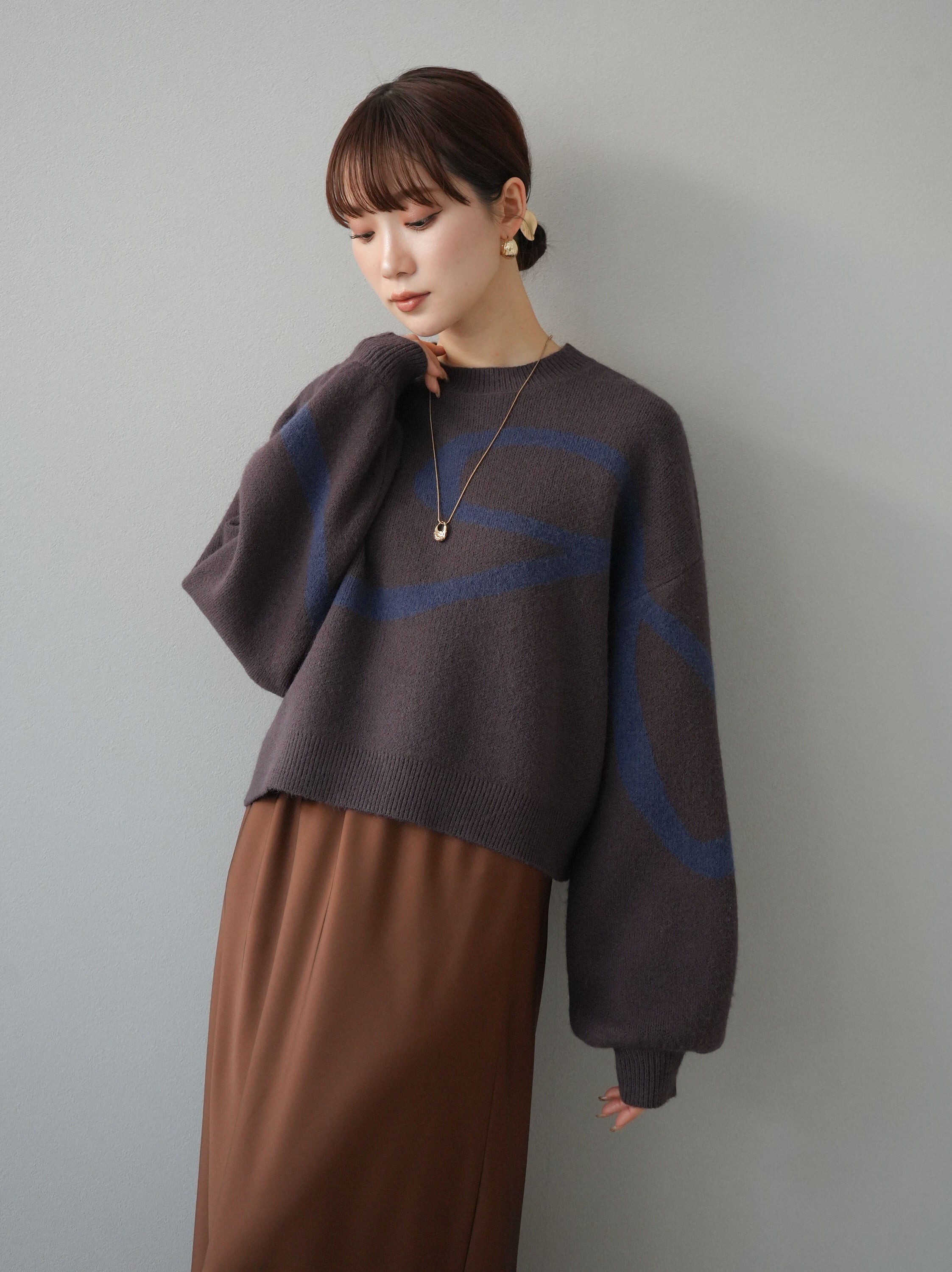 予約]ジャガードリボンボリュームスリーブショートニット/ブラウン