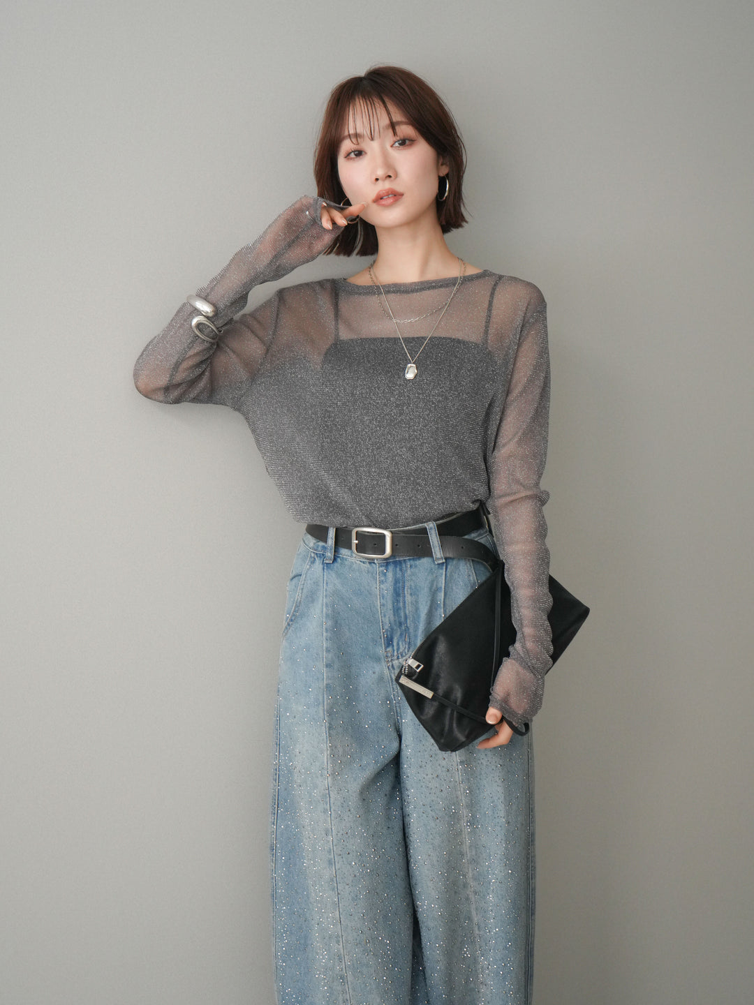 [予約]ラメシアークルーネックトップス/charcoal