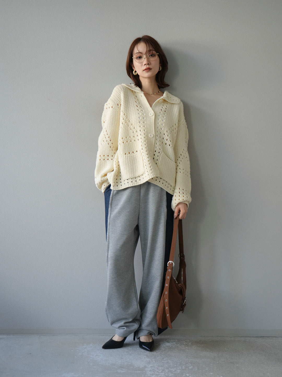 [予約]丸襟透かし編みニットカーディガン/オフ