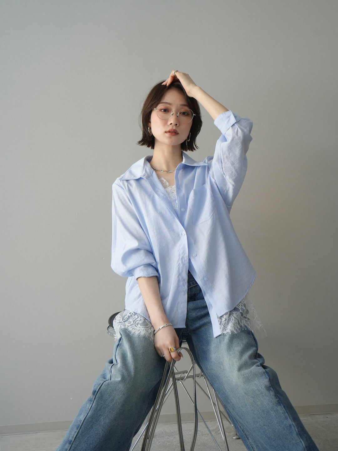 [予約]レイヤードデザイン裾レースブラウス/blue