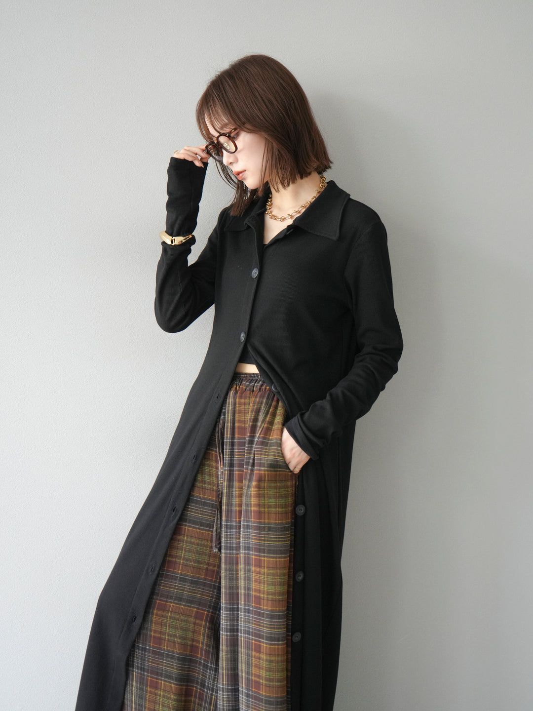 [予約]襟付きカットリブボタンワンピース/ブラック