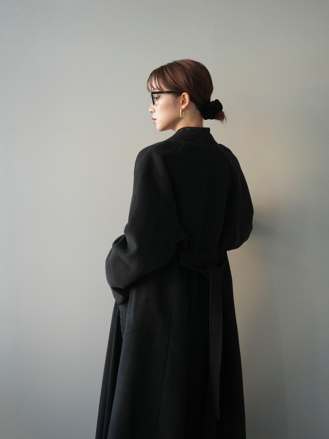 [予約]ハンドステッチ裏中綿ロングコート/black