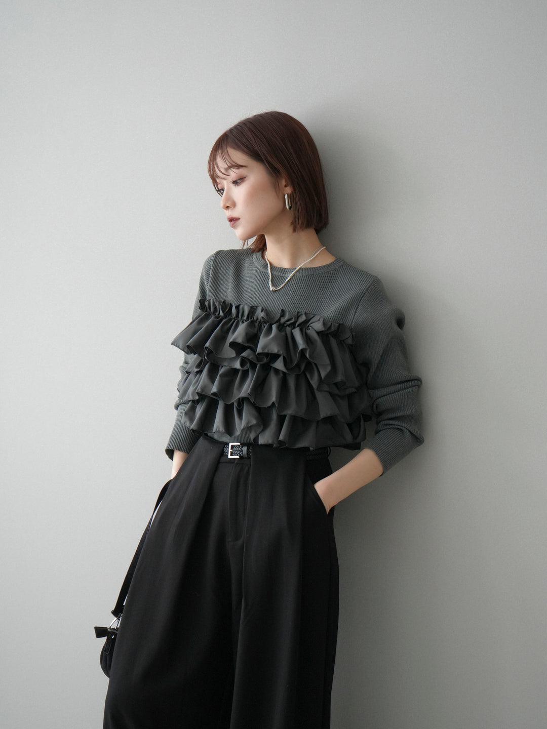 [予約]フリルビスチェドッキングスポンジニットプルオーバー/gray