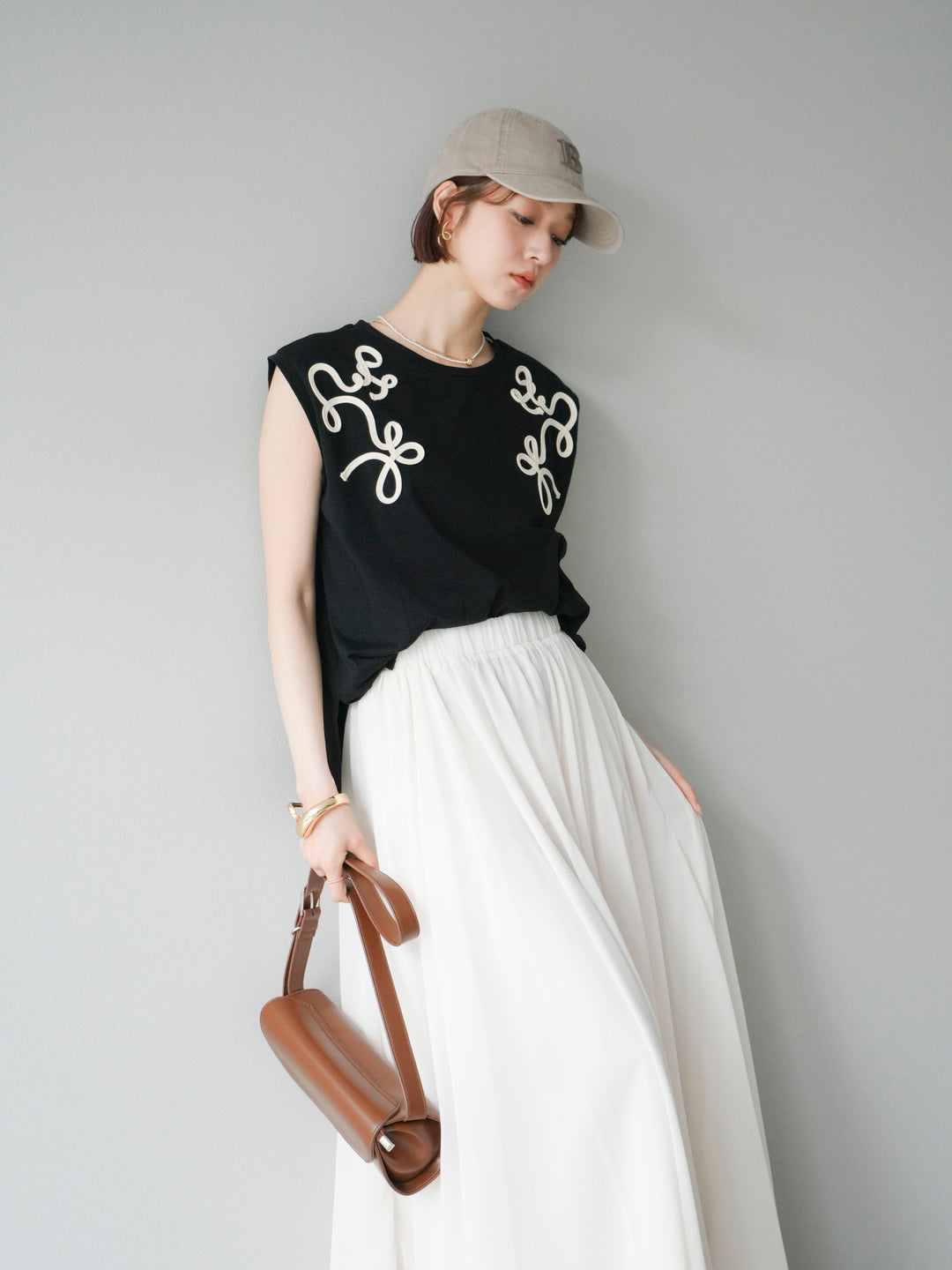 [SET] 繩繡法式袖T卹+雪紡喇叭裙（2件組）
