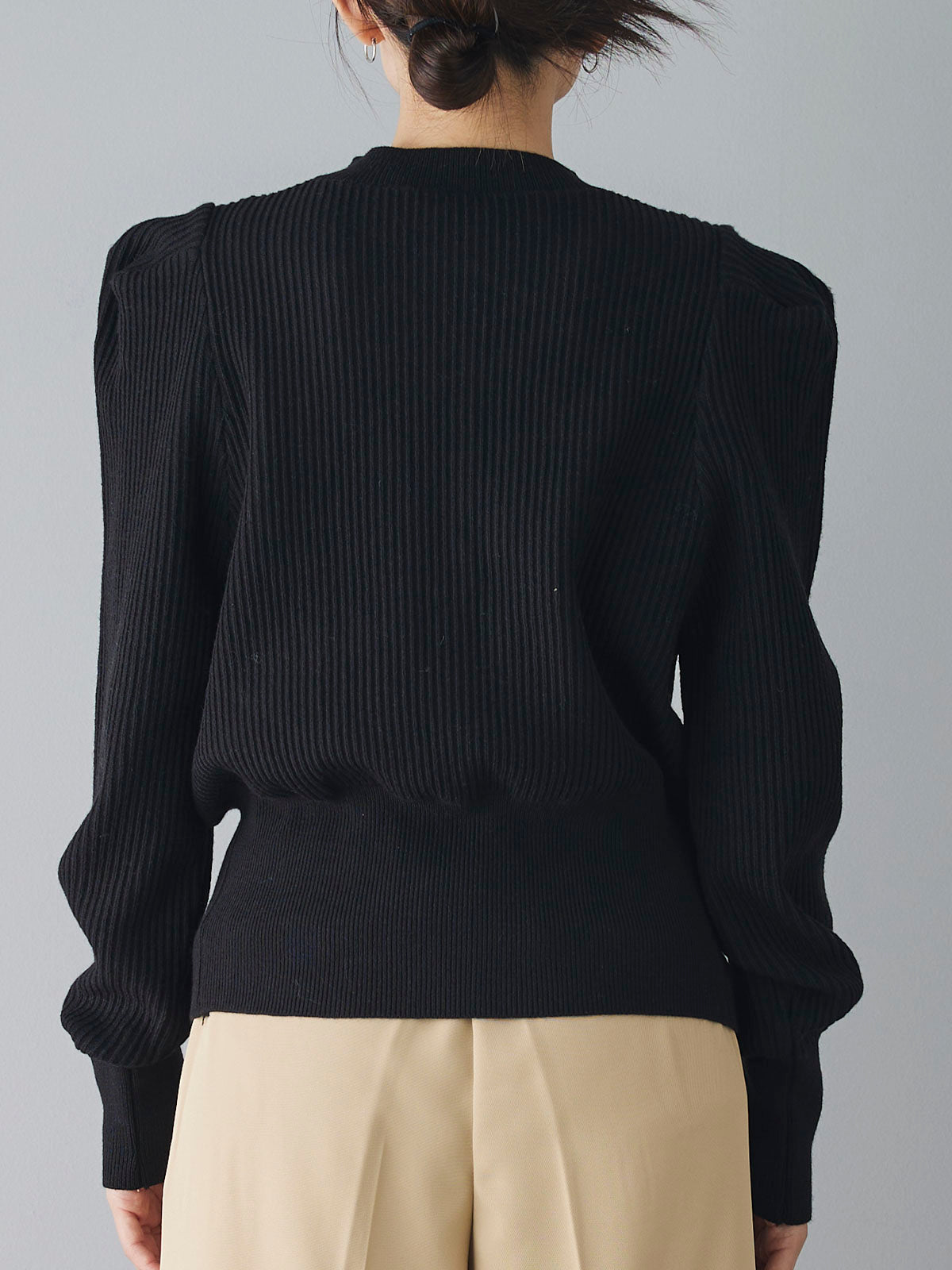 予約]シルバーボタンクルーネックカーディガン/ブラック – Lumier